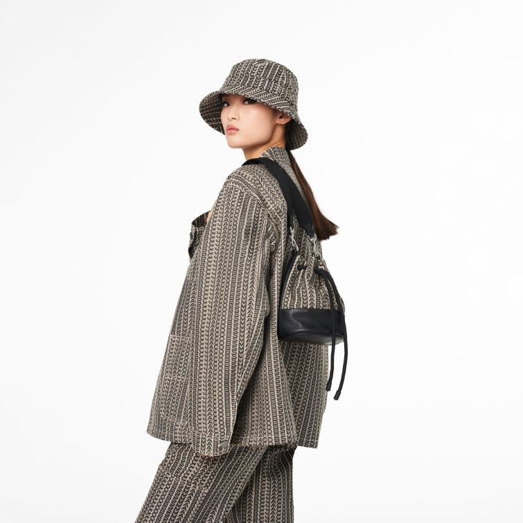 die Monogramm-Beuteltasche D868H142 Marc Jacobs