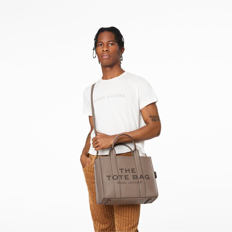 Die mittelgroße Tragetasche aus Leder D868H42 Marc Jacobs