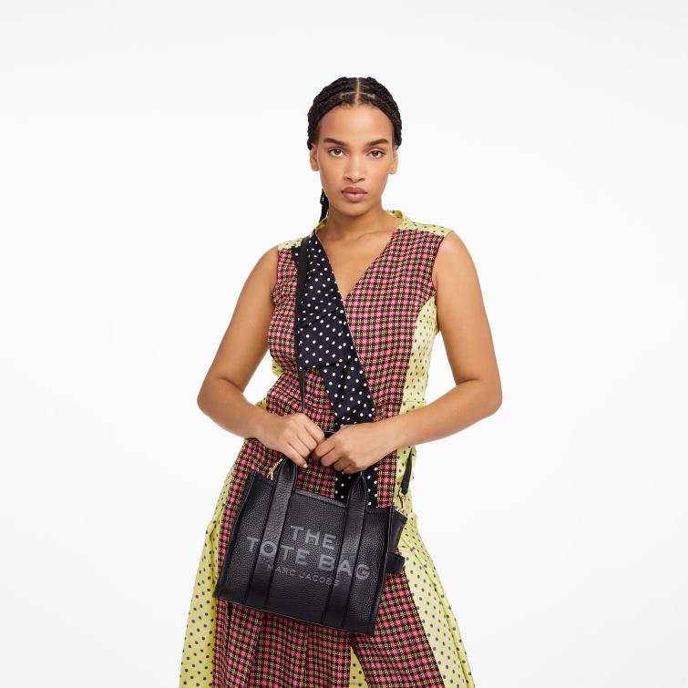 die Mini-Tragetasche aus Leder D868H26 Marc Jacobs